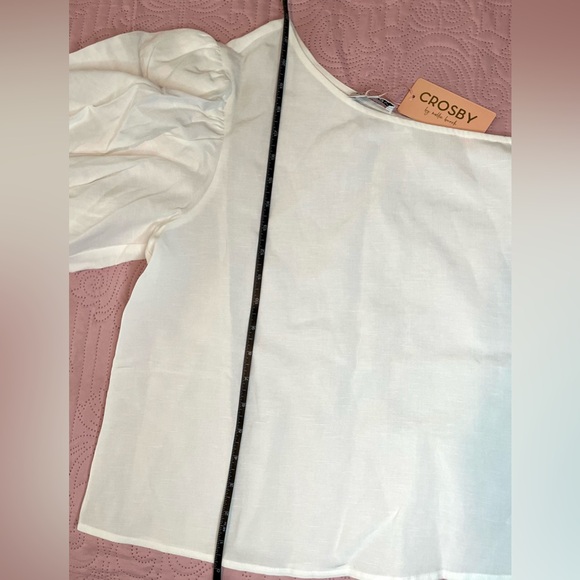 Crosby By Mollie Burch NWT White Asymmetrical Linen Palmer Top - Picture 5 of 6